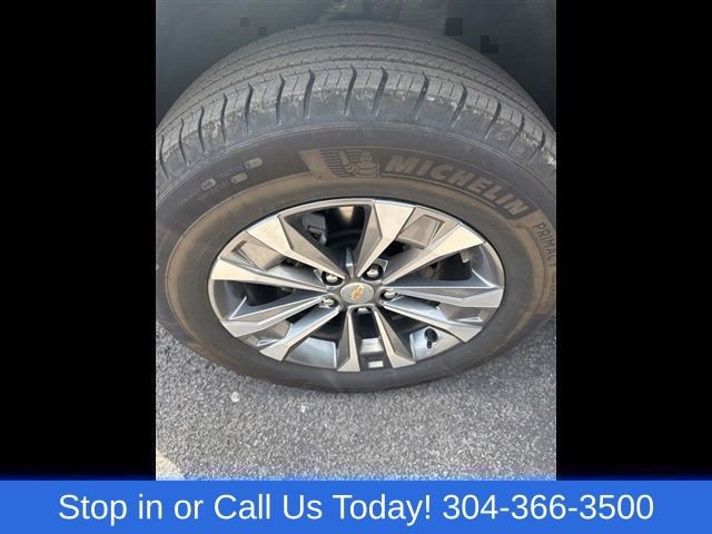 Used 2026 Chevrolet Equinox LT AWD/4WD image 4