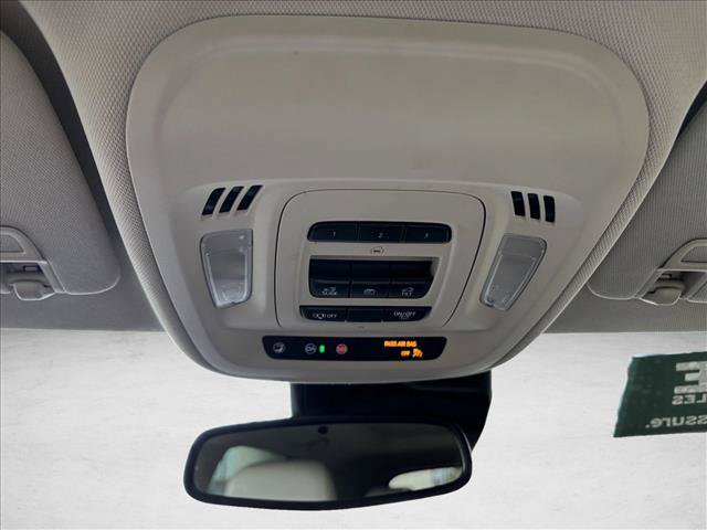 Used 2022 Buick Envision Essence w/ Technology Package I AWD/4WD image 21