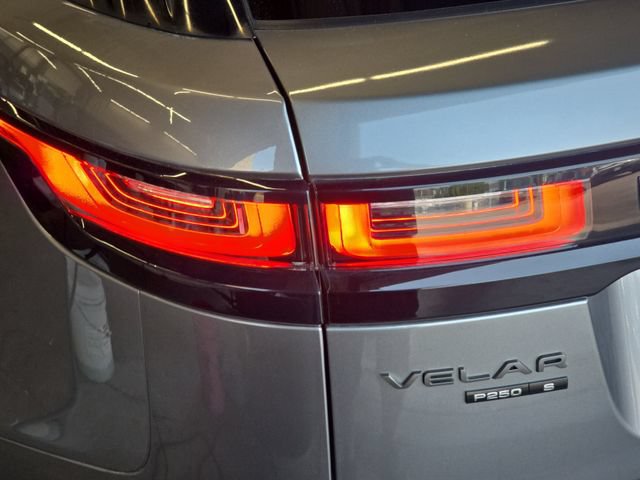 Used 2020 Land Rover Range Rover Velar R-Dynamic S AWD/4WD image 37