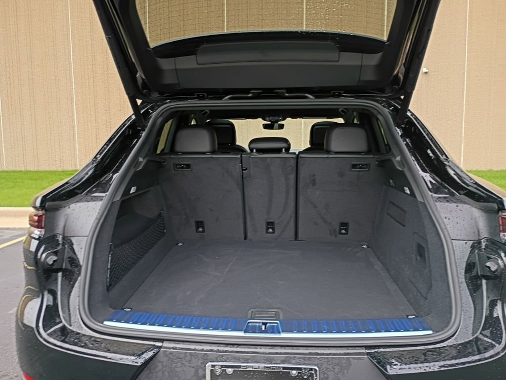 Certified 2026 Porsche Cayenne image 13