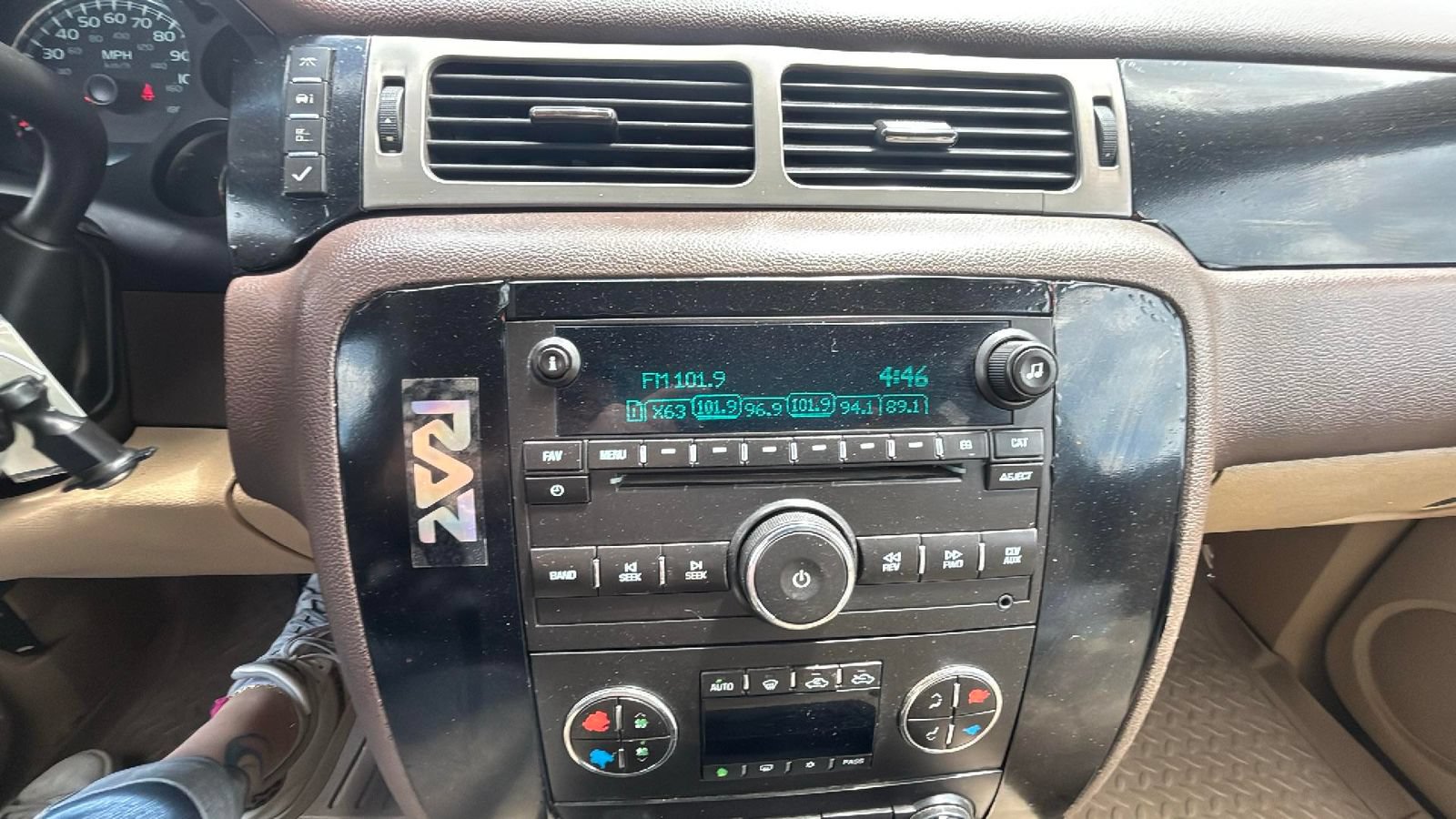 Used 2013 Chevrolet Avalanche LT w/ All-Star Edition AWD/4WD image 7