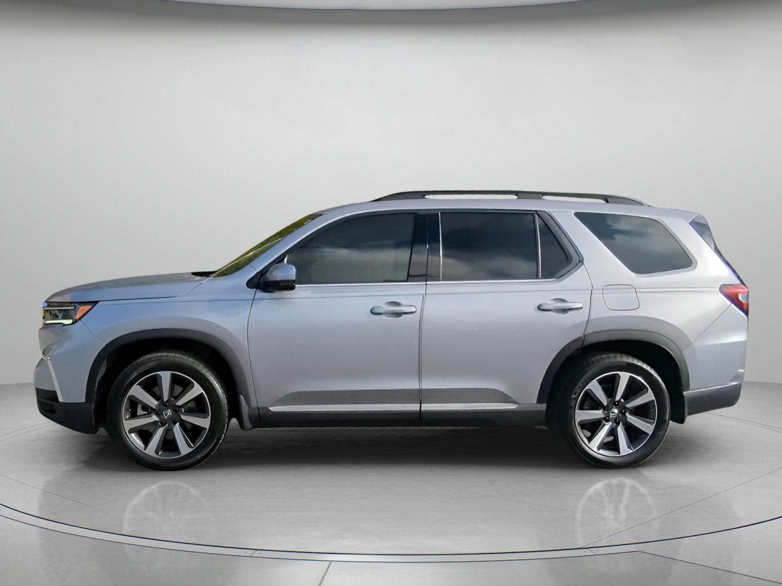 Used 2024 Honda Pilot Touring image 15