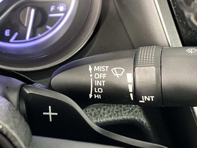 Used 2021 Toyota Camry SE w/ Cold Weather Package AWD/4WD image 18