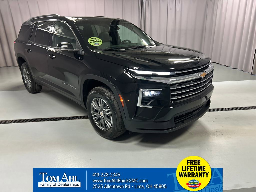 Used 2025 Chevrolet Traverse LT