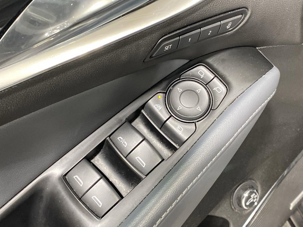 Used 2024 Buick Enclave Premium image 16