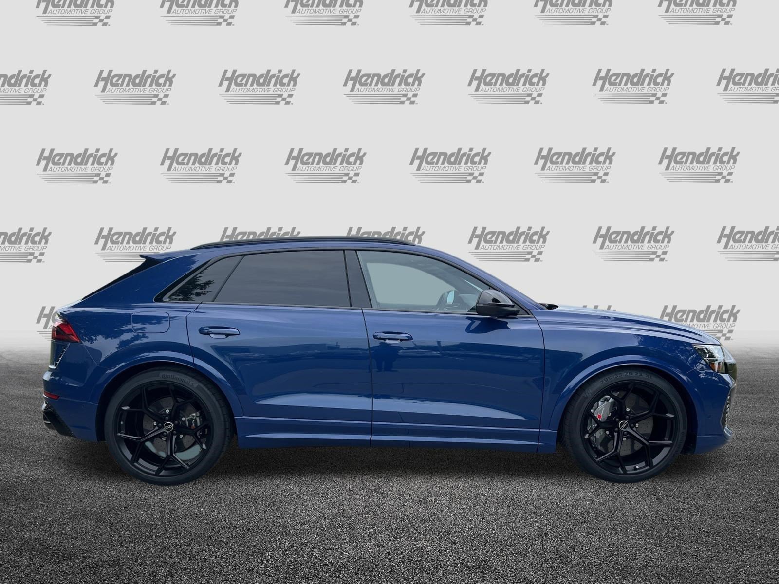 Certified 2025 Audi RS Q8 performance AWD/4WD image 10