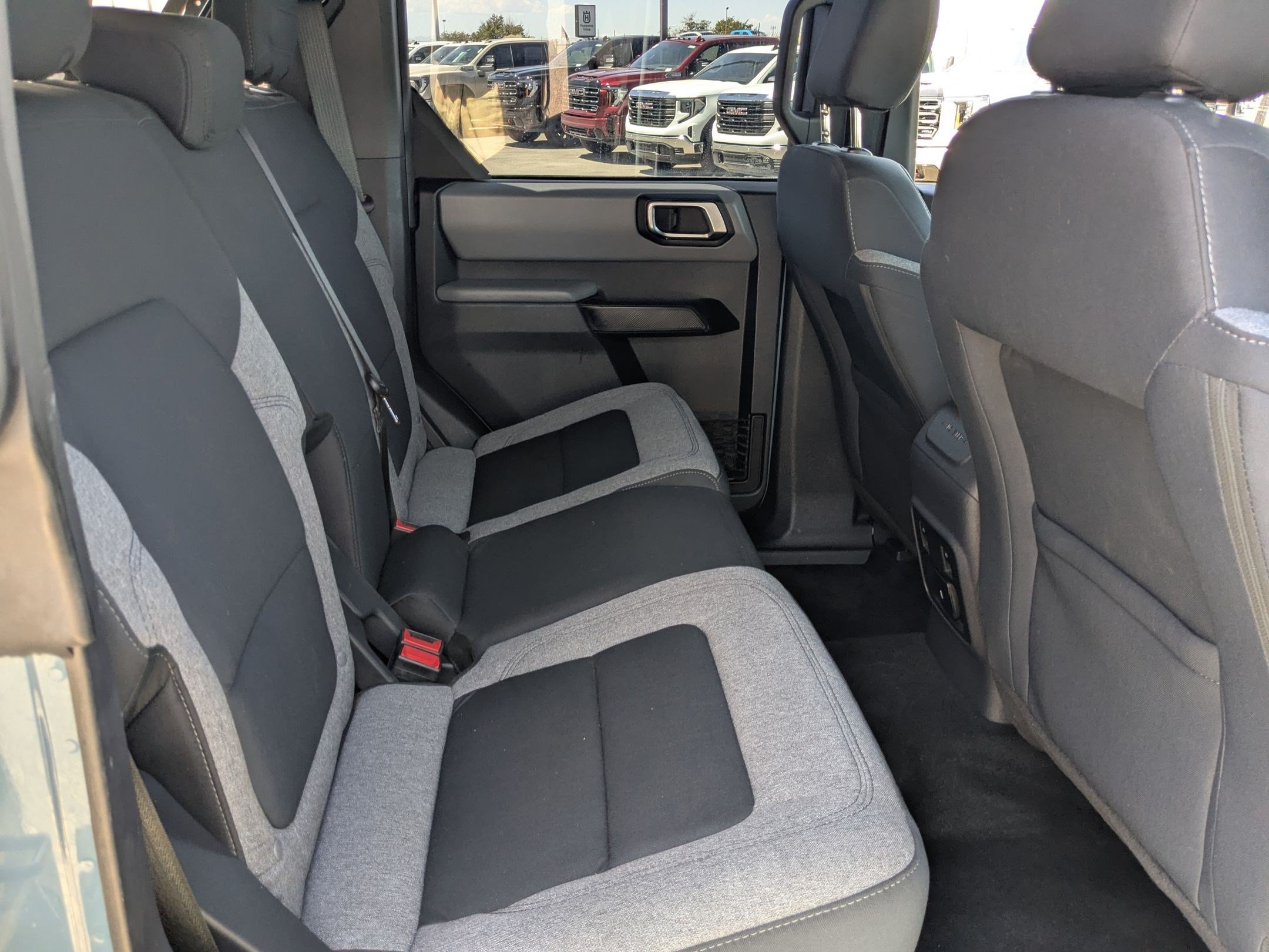 Used 2022 Ford Bronco 4-Door AWD/4WD image 28