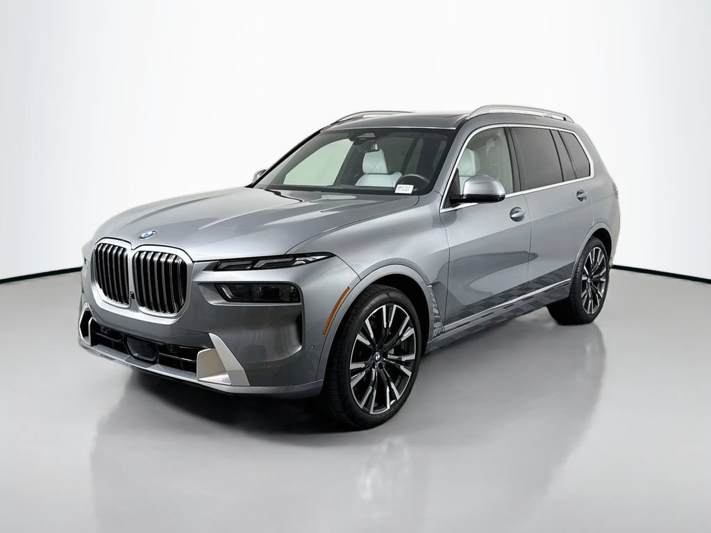 Used 2024 BMW X7 xDrive40i w/ Premium Package AWD/4WD image 3