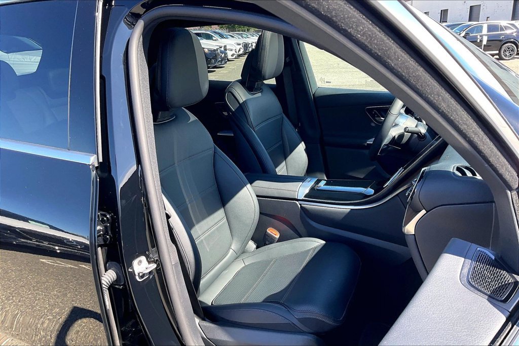 Certified 2025 Mercedes-Benz GLC 350e 4MATIC image 7