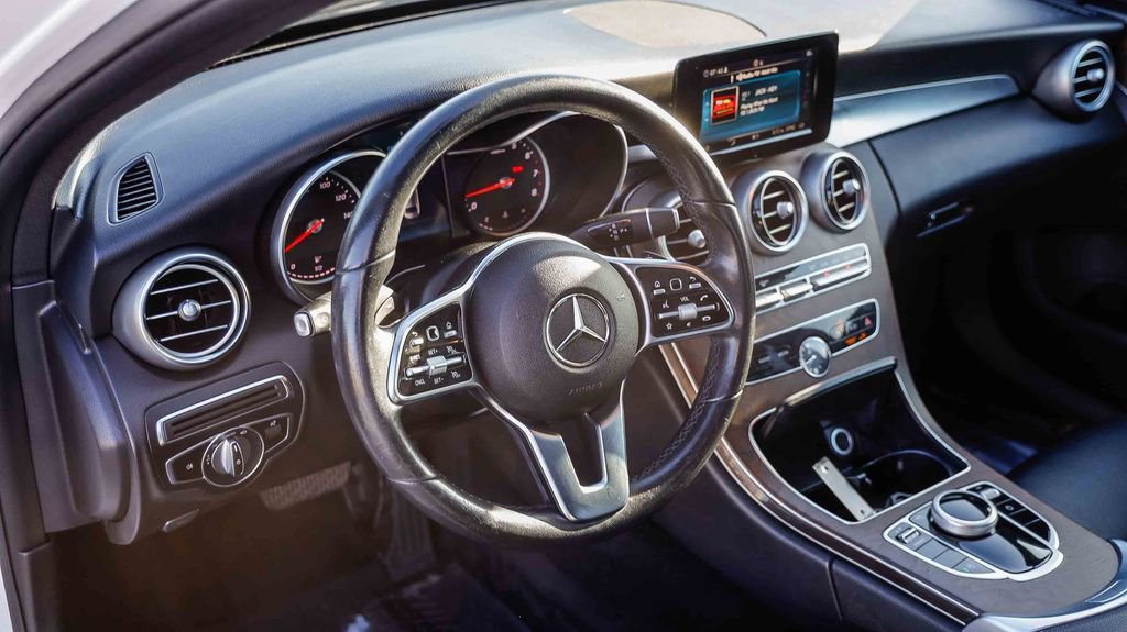 Used 2019 Mercedes-Benz C 300 Sedan image 24