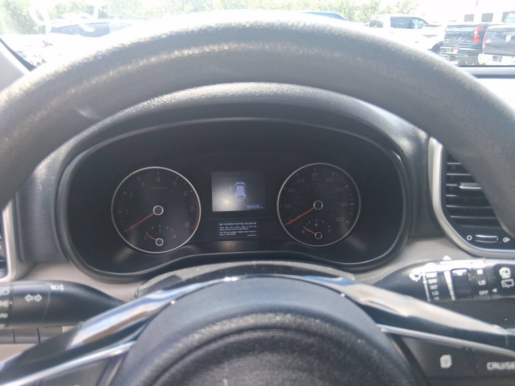 Used 2020 Kia Sportage LX FWD image 11