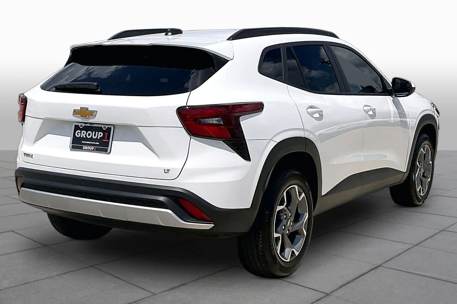 Used 2026 Chevrolet Trax LT w/ Driver Confidence Package FWD image 13