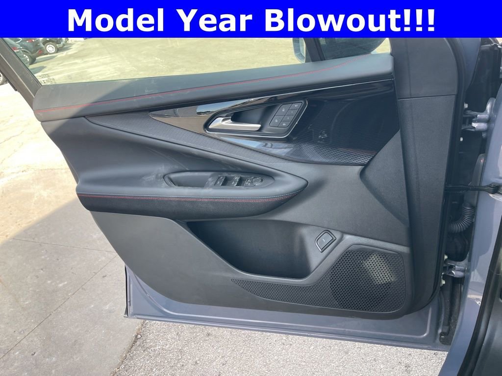 New 2024 Chevrolet Blazer EV RS image 9