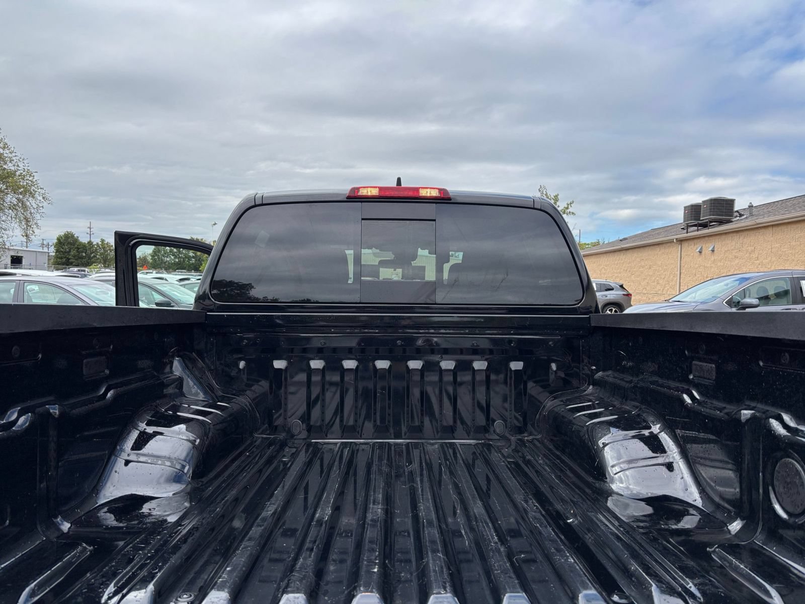 Used 2026 Nissan Frontier PRO-4X AWD/4WD image 30