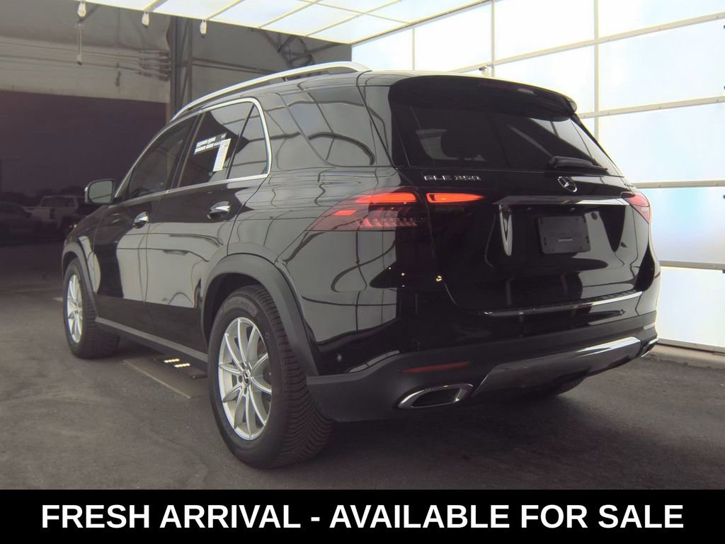 Used 2025 Mercedes-Benz GLE 350 4MATIC image 4