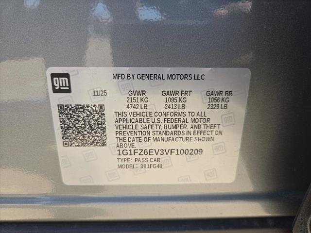 New 2027 Chevrolet Bolt RS w/ Technology Package FWD image 22