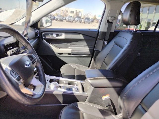 Used 2023 Ford Explorer XLT w/ Equipment Group 202A image 16