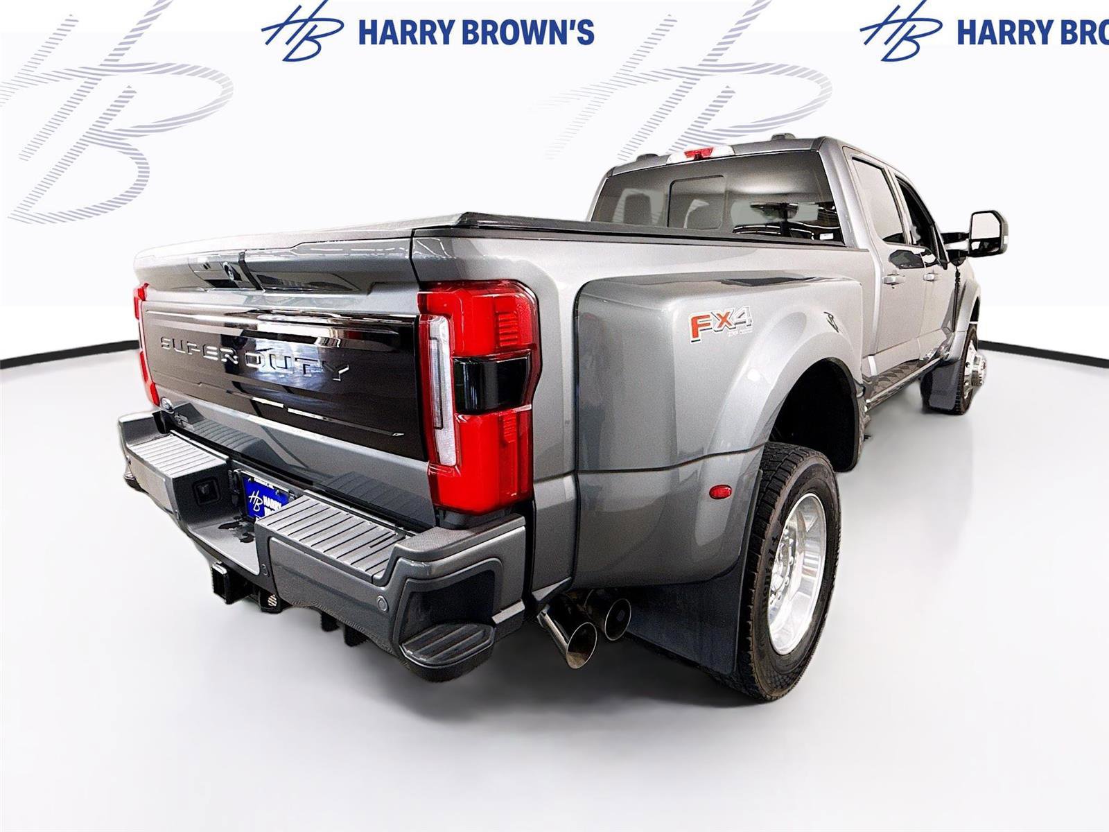 Used 2025 Ford F450 Platinum w/ FX4 Off-Road Package AWD/4WD image 33