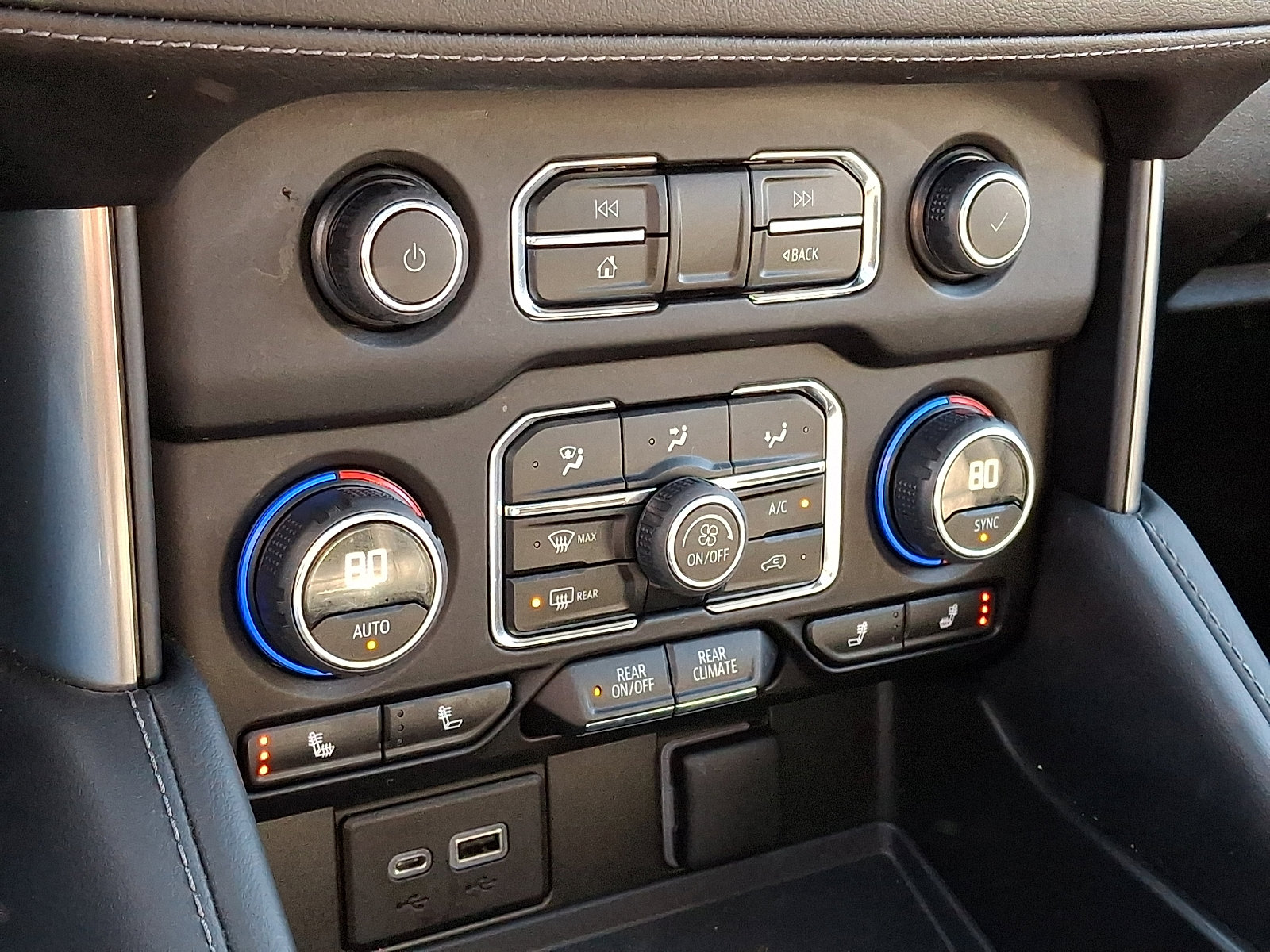 Certified 2023 Chevrolet Suburban LT image 18