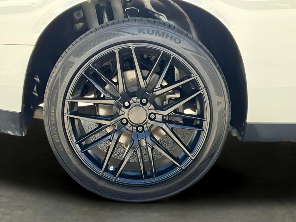 Used 2018 Dodge Challenger SXT image 17
