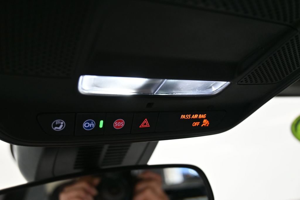 Used 2025 Chevrolet Equinox LT AWD/4WD image 38