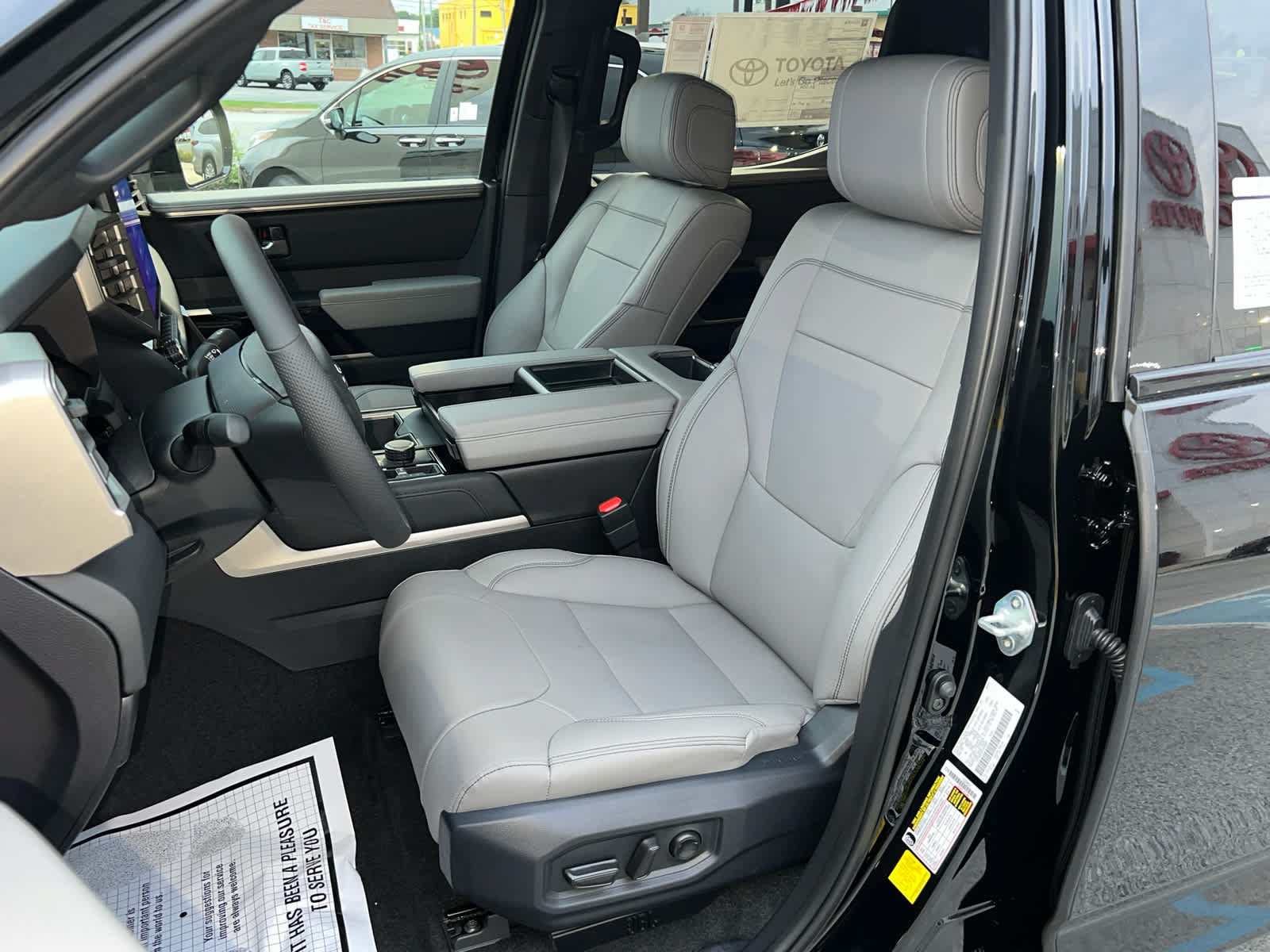 New 2026 Toyota Tundra Limited AWD/4WD image 15