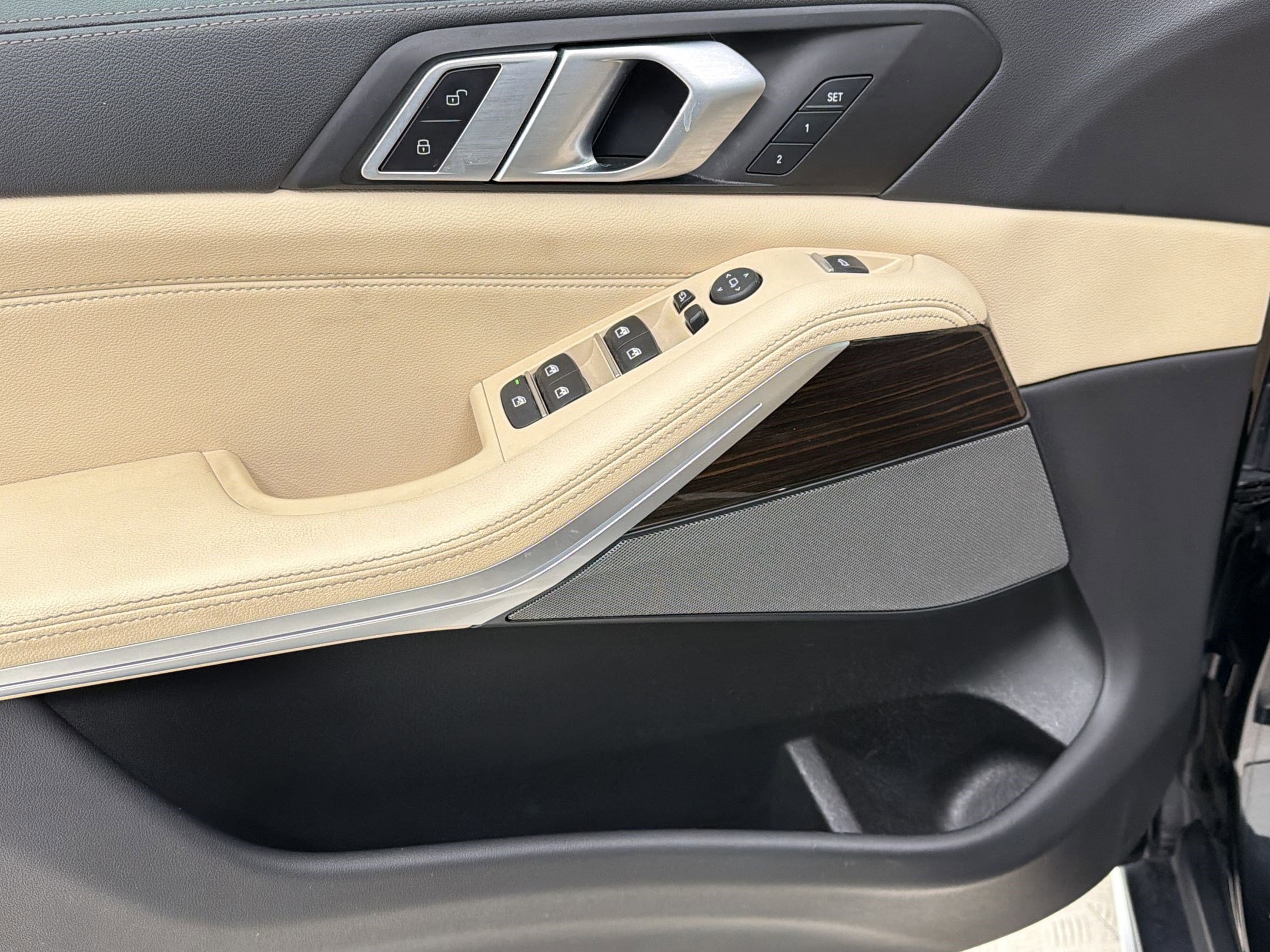 Used 2021 BMW X5 sDrive40i w/ Premium Package image 13