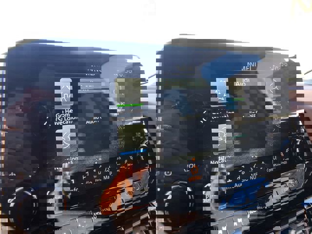 New 2025 Nissan Pathfinder Platinum image 16