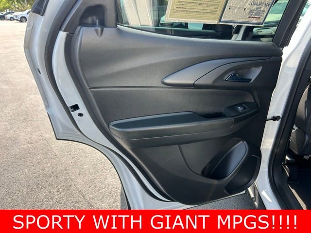 Used 2023 Chevrolet TrailBlazer RS w/ Sun and Liftgate Package image 13