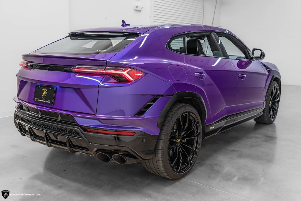 Used 2024 Lamborghini Urus S AWD/4WD image 11