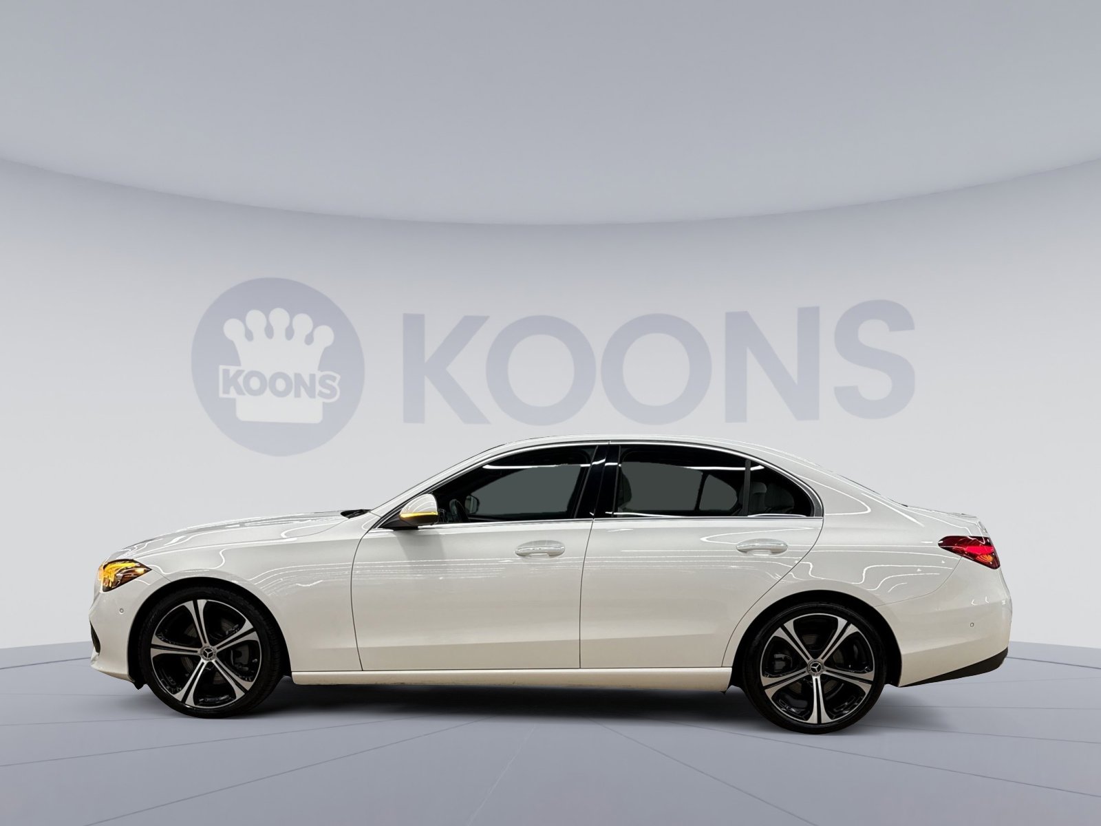Used 2025 Mercedes-Benz C 300 Sedan image 7