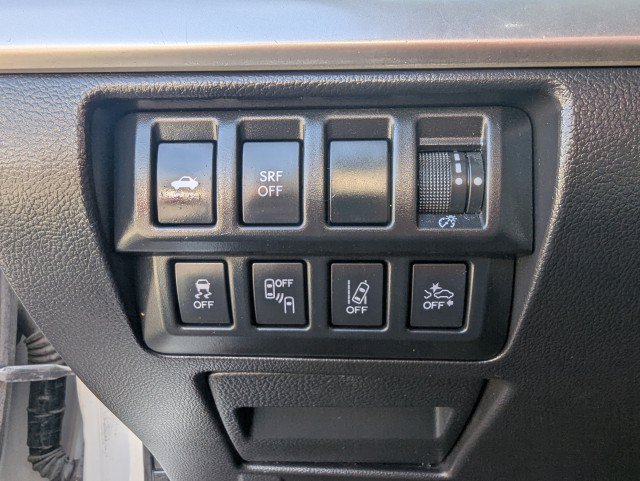 Used 2015 Subaru Legacy 2.5i Premium AWD/4WD image 17