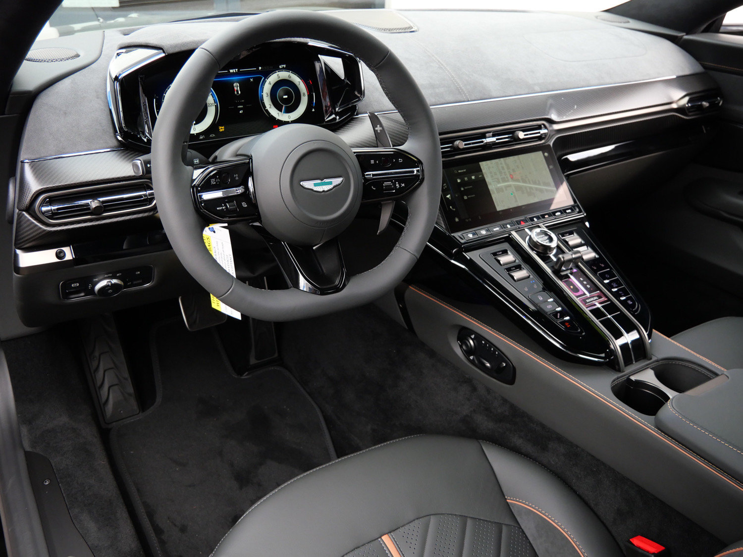 New 2026 Aston Martin V8 Vantage S RWD image 3