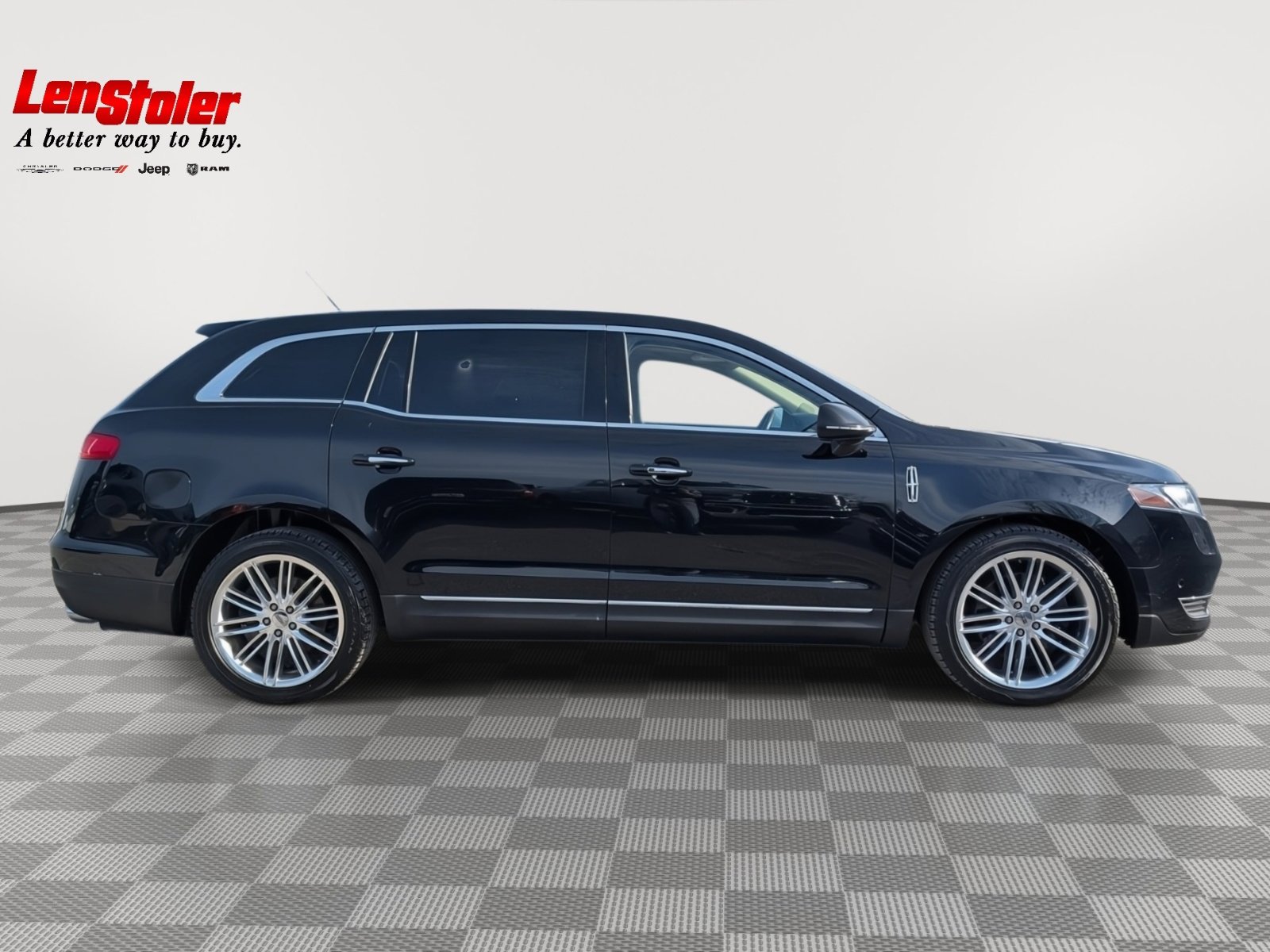 Used 2019 Lincoln MKT AWD image 6