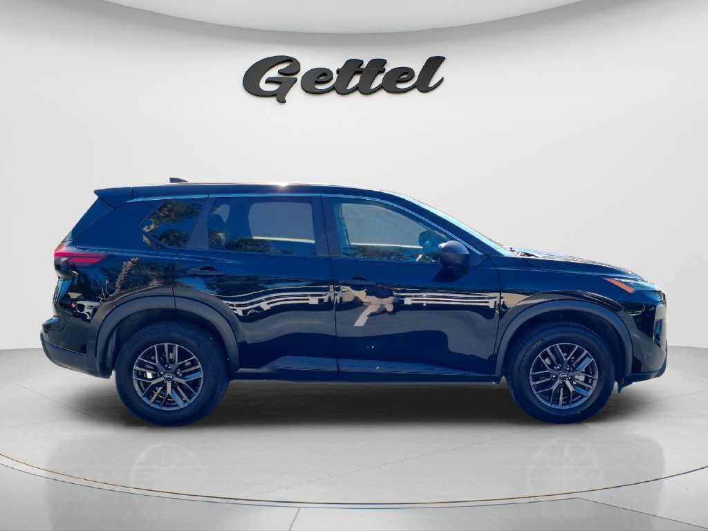 Used 2024 Nissan Rogue S FWD image 4