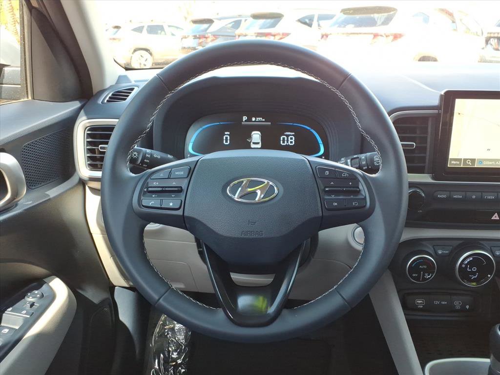 Certified 2025 Hyundai Venue Limited image 17
