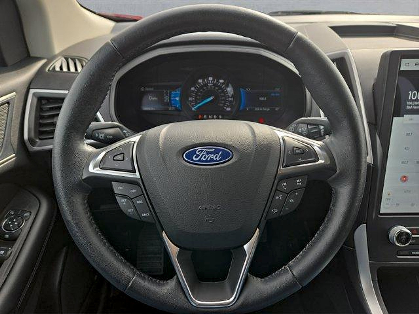Certified 2023 Ford Edge SEL w/ Convenience Package AWD/4WD image 13