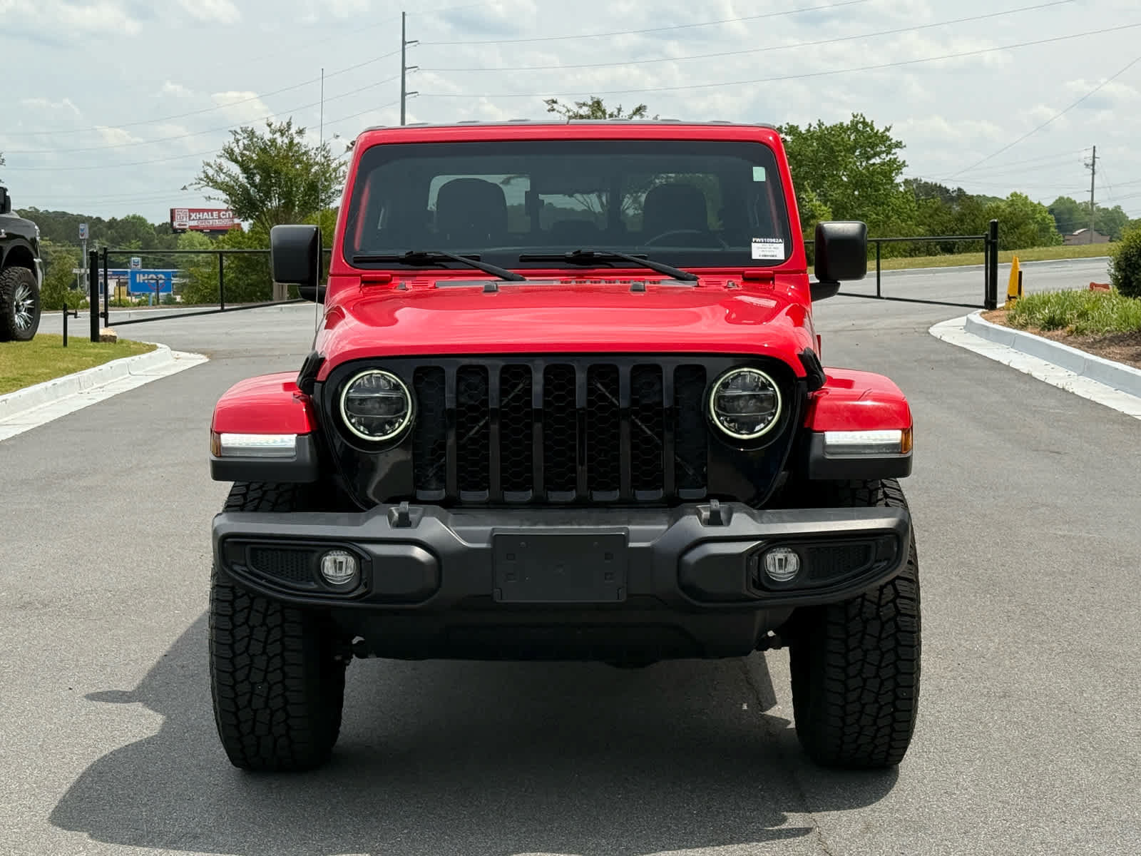 Used 2021 Jeep Gladiator Sport AWD/4WD image 8
