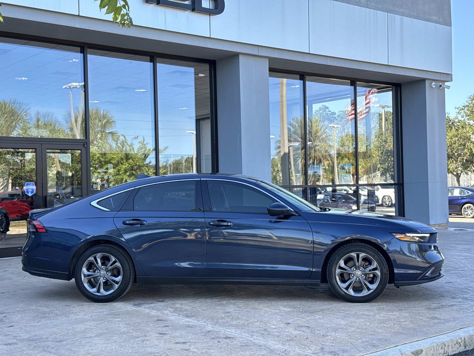 Used 2023 Honda Accord EX image 2