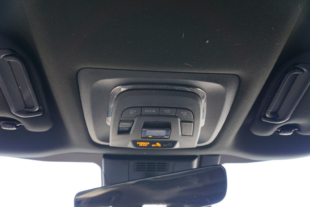 Used 2024 Toyota bZ4X FWD image 32