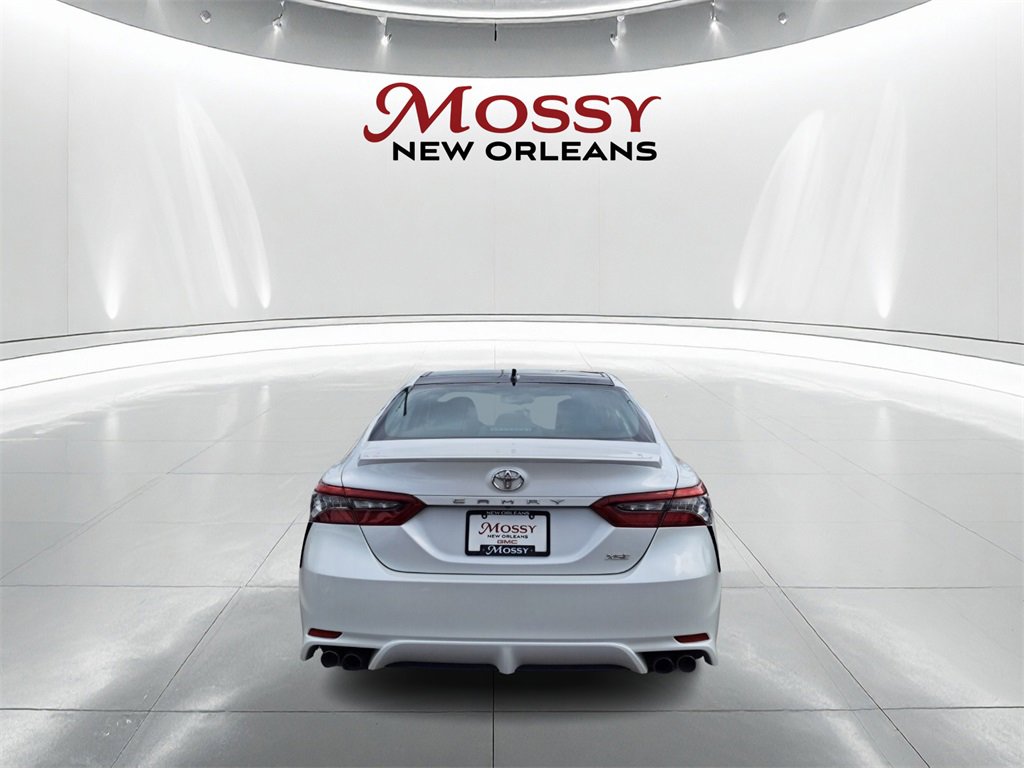 Used 2022 Toyota Camry XSE image 6