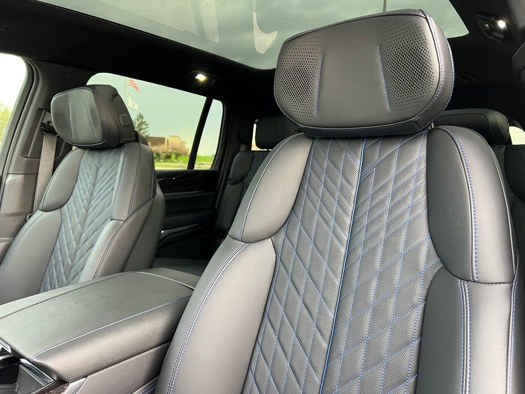 New 2026 Cadillac Escalade IQ Luxury 1 AWD/4WD image 12