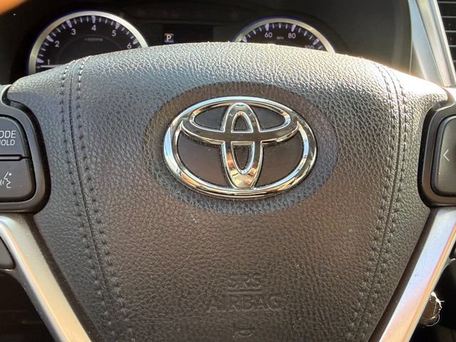 Used 2018 Toyota Highlander XLE AWD/4WD image 26