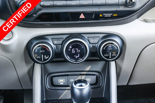 Certified 2025 Hyundai Venue SEL FWD image 14