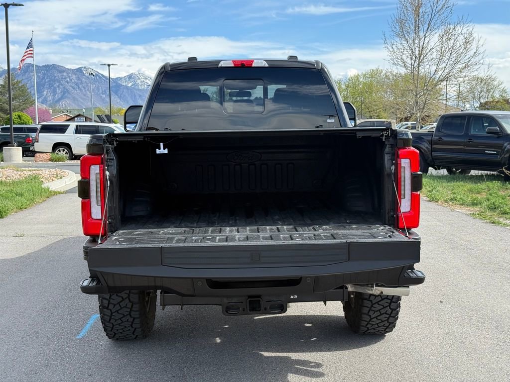 Used 2025 Ford F350 Platinum AWD/4WD image 12