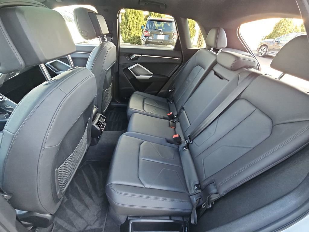 Used 2024 Audi Q3 2.0T Premium AWD/4WD image 18