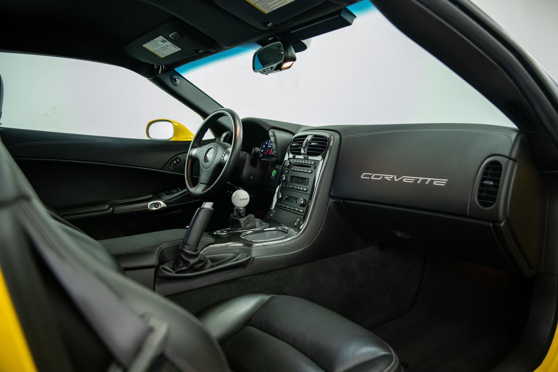 Used 2011 Chevrolet Corvette Z06 w/ Z07 Performance Package RWD image 11