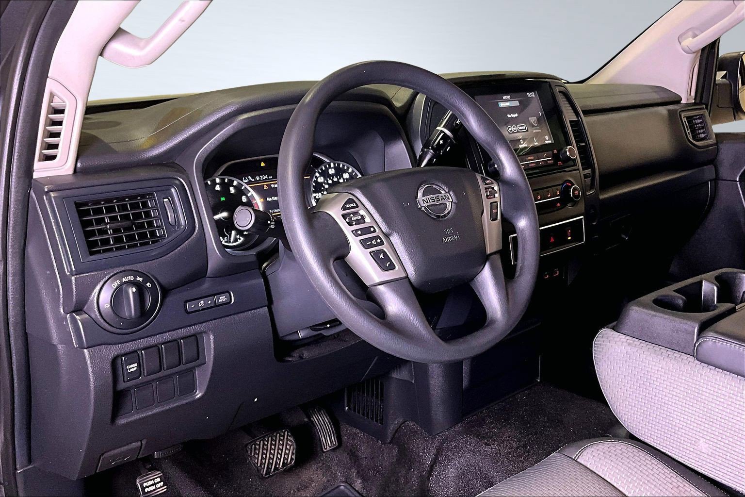 Used 2021 Nissan Titan S w/ S Utility Package image 17