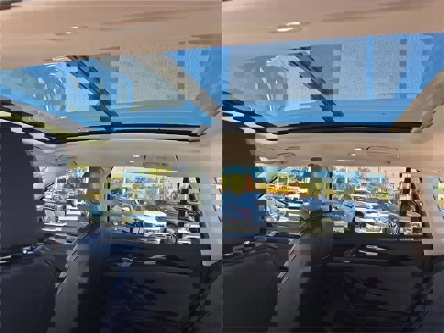 New 2026 Volkswagen Tiguan SE image 23