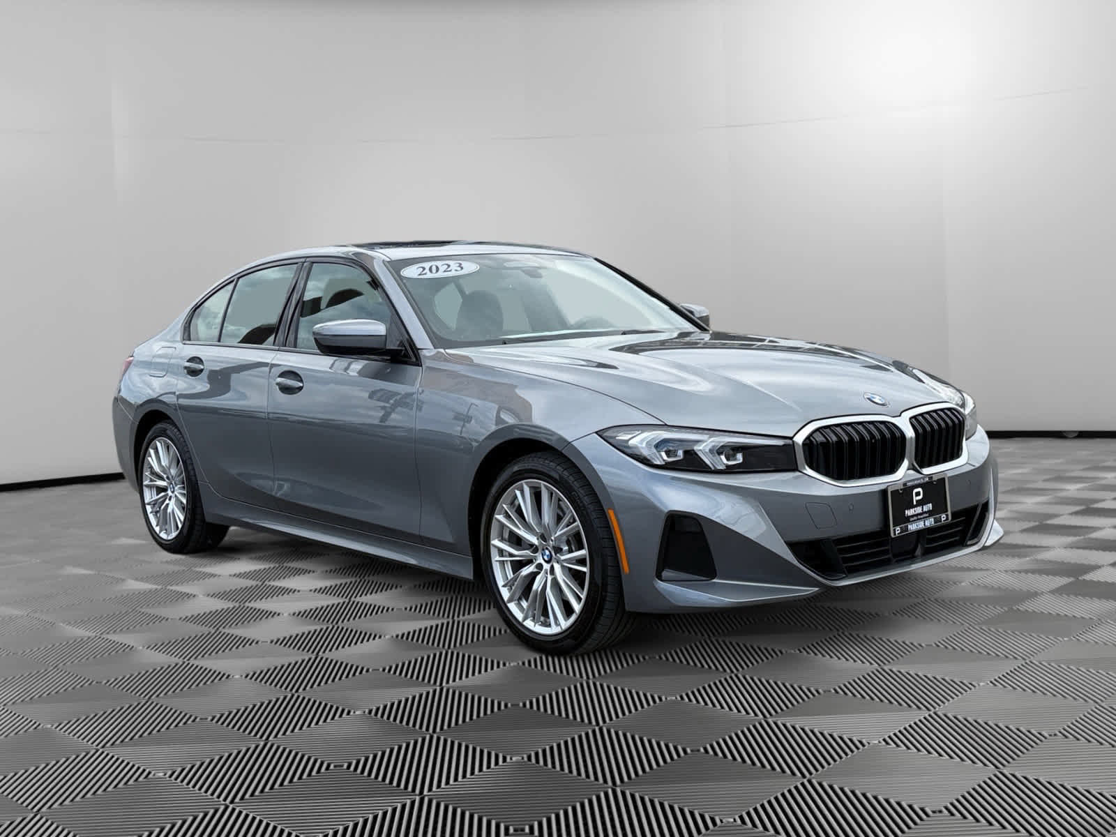 Used 2023 BMW 330i xDrive Sedan w/ Premium Package AWD/4WD image 7